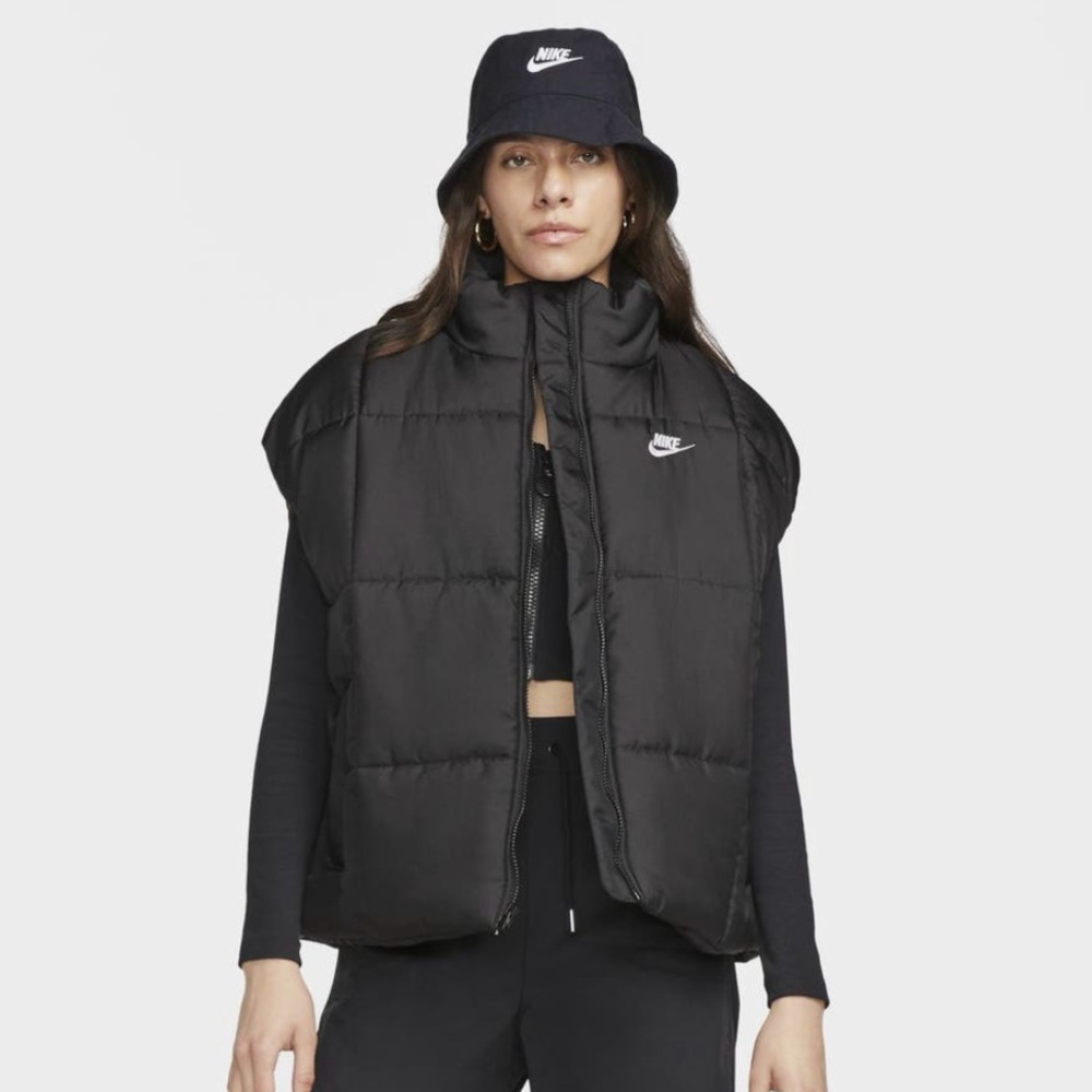 Nike Women's Black Quilted Vest